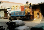 La Phù tràn ngập hàng Tết giả, nhái